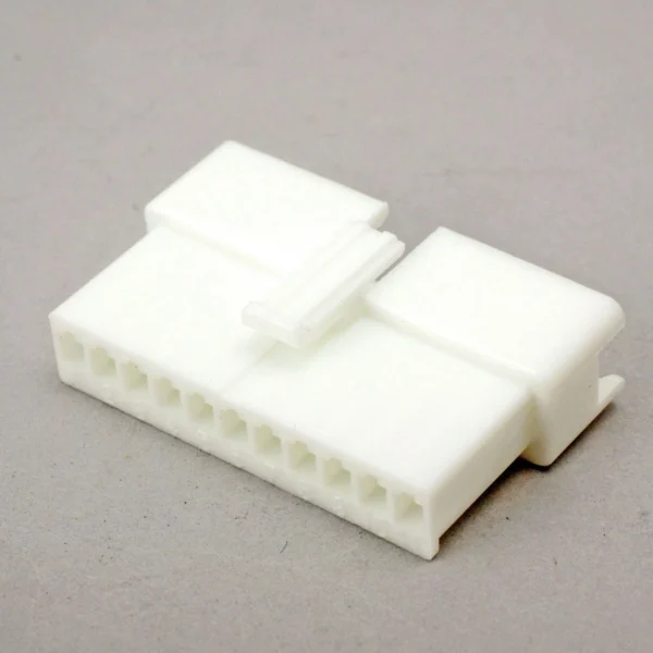 TYCLON Intermediate Connection Connector SM Series Receptacle Housing > SMR-11V-N